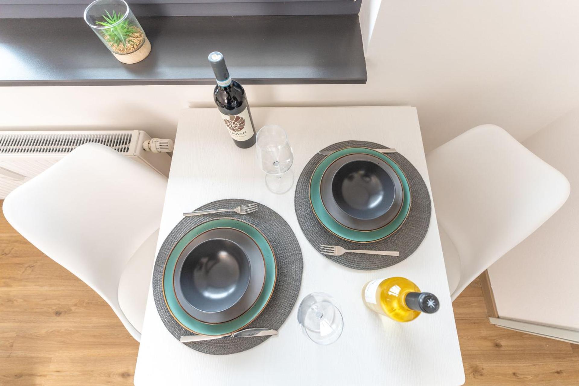 קובלנץ Modernes Apartment Mit Privatem Stellplatz Wenige Minuten Von Der Innenstadt & Mosel מראה חיצוני תמונה