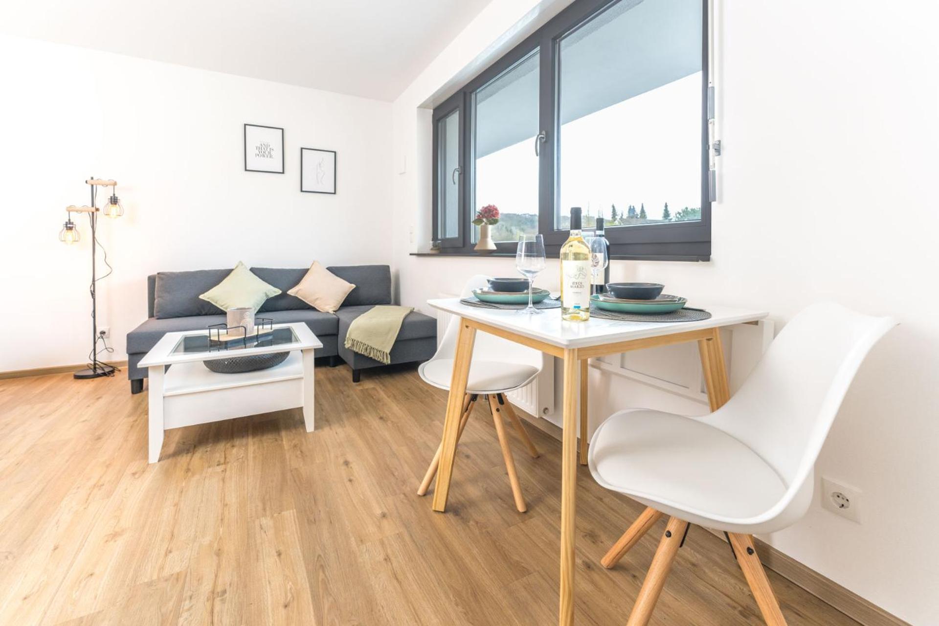 קובלנץ Modernes Apartment Mit Privatem Stellplatz Wenige Minuten Von Der Innenstadt & Mosel מראה חיצוני תמונה